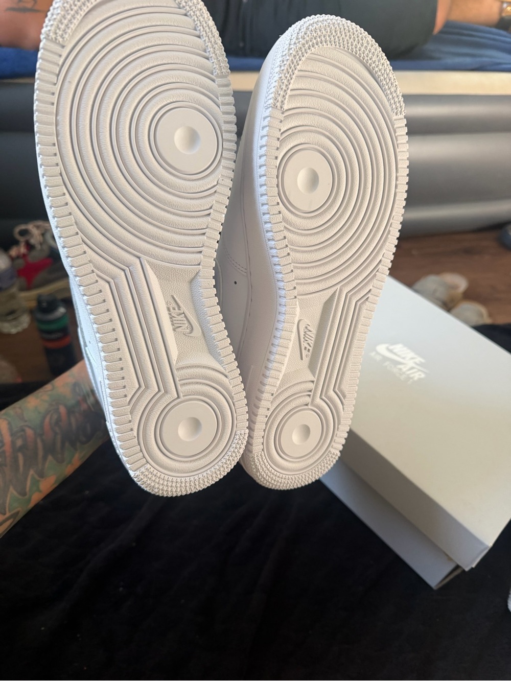 Nike Men’s Low-Top Sneakers in White